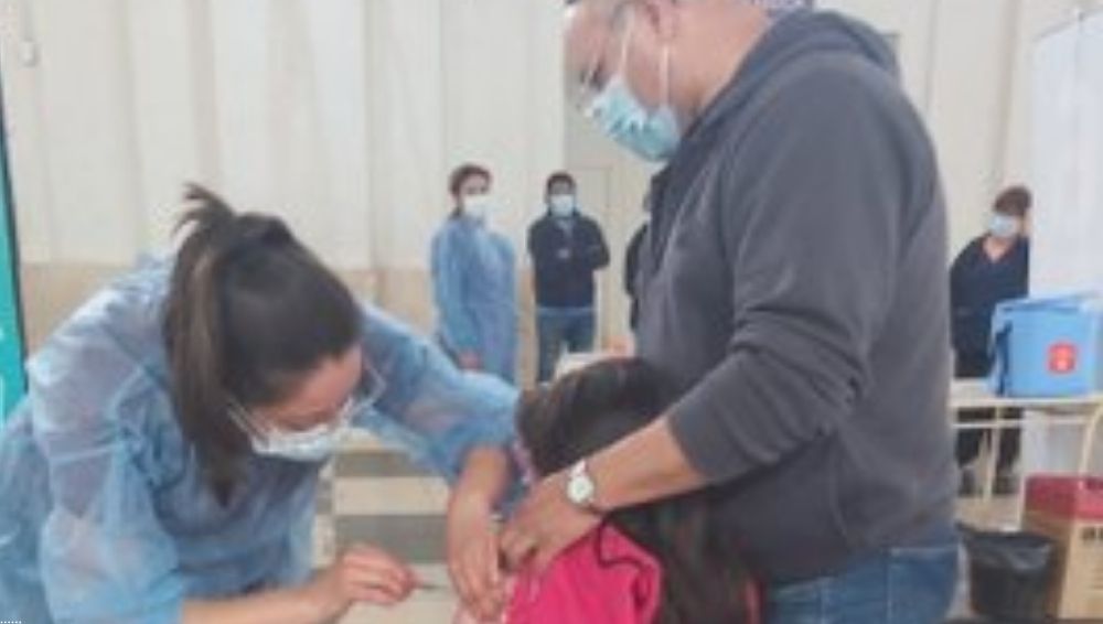 Comenzaron a vacunar contra el coronavirus a niños Comenzaron a vacunar contra el coronavirus a niños